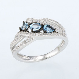Ring aus Silber mit Blautopas - Schmuck-Sale.ch