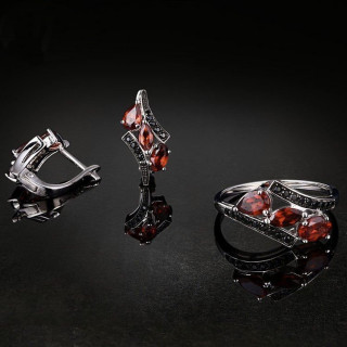 Ring aus Silber mit Granat ✓ günstig online bestellen