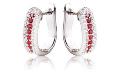 Ohrringe aus Silber mit Rubin