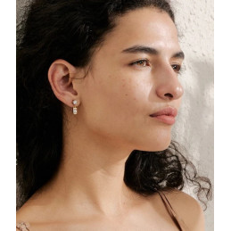 Elegante vergoldete Edelstahlohrringe mit funkelnden Zirkonia