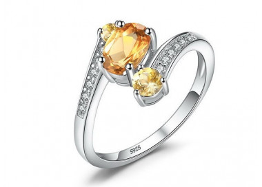 Ring aus Silber mit Citrin