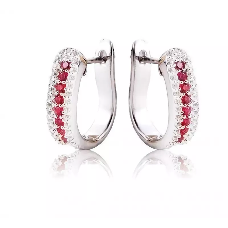 Ohrringe aus Silber mit Rubin